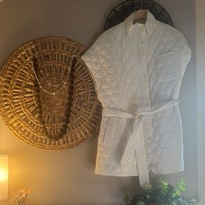 NWOT Beach Riot Quilted Off White Vest with Belt